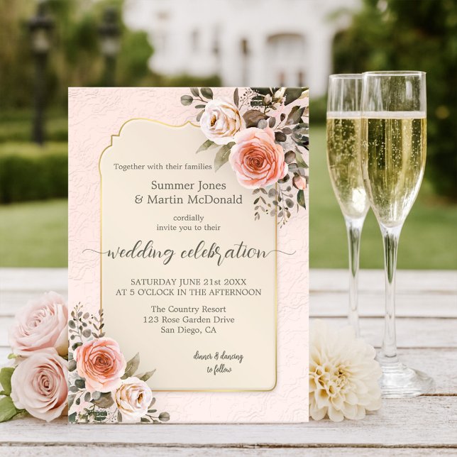 Retro Chic Vattenfärg Rosa Rosor Bröllop Inbjudningar (Watercolor wedding invitation featuring blush pink roses on romantic retro peach and tan)