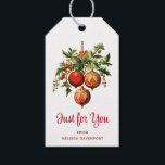 Retro Coola Julgran Dekorationer Presentetikett<br><div class="desc">Juletiketter med illustration av vintage stil. Tre röda jultomter omgivna av grönt och bär. Snyggtens återutformning.</div>