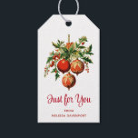 Retro Coola Julgran Dekorationer Presentetikett<br><div class="desc">Juletiketter med illustration av vintage stil. Tre röda jultomter omgivna av grönt och bär. Snyggtens återutformning.</div>