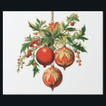 Retro Coola Julgran Dekorationer Presentpapper<br><div class="desc">Svällning papper med en illustration av vintage stil. Tre röda jultomter omgivna av grönt och bär. Snyggtens återutformning.</div>