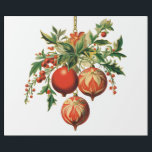 Retro Coola Julgran Dekorationer Presentpapper<br><div class="desc">Svällning papper med en illustration av vintage stil. Tre röda jultomter omgivna av grönt och bär. Snyggtens återutformning.</div>