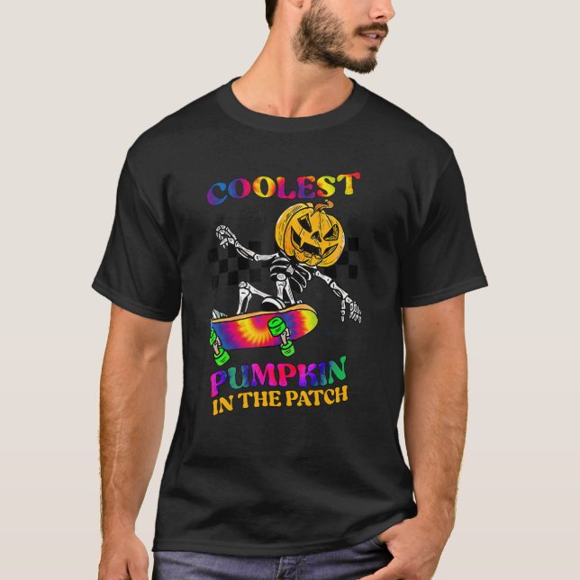 Retro Coolest Pumpkin in Patch Skateboarding B T Shirt (Framsida)