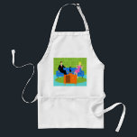 Retro Couple med Cat Apron Förkläde<br><div class="desc">Det här Retro-paret med Kat Apron har ett par tecknader som försöker bli mysiga medan de tittar på tv på ett modernt, blått soffa i mitten av århundradet. Katten har dock andra idéer. På ena sidan av soffa finns det en stilig man i ett svart kostym med röd slips. På...</div>