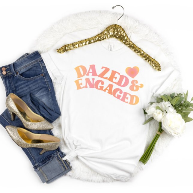 Retro Dazed and Engaged Sängkants-T-Shirt T Shirt (Skapare uppladdad)