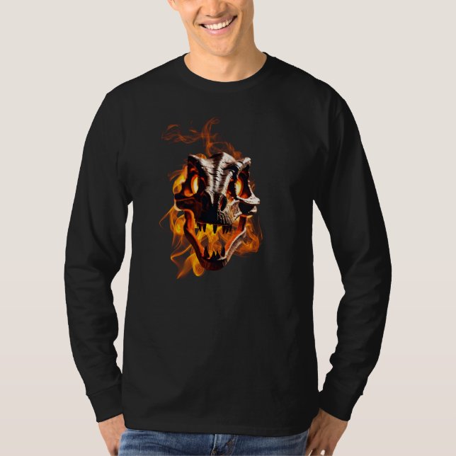 Retro Dinosaur Dead Burning Skull i brand T Shirt (Framsida)
