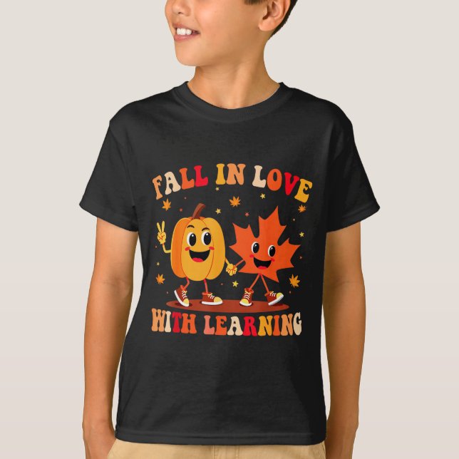 Retro Fall In Love With Learning Autumn Pumpkin Te T Shirt (Framsida)