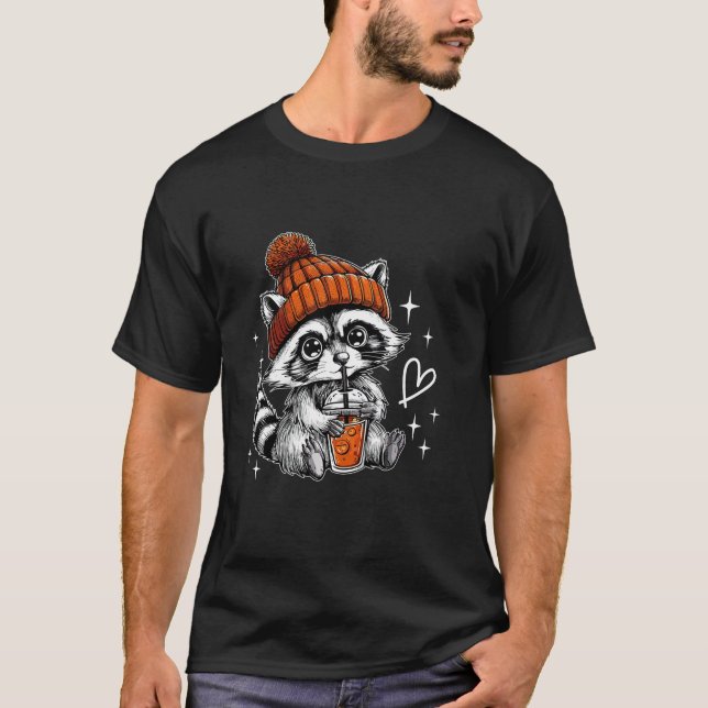 Retro Fall Racoon Coffee Feral Racoon Pumpkin Autu T Shirt (Framsida)