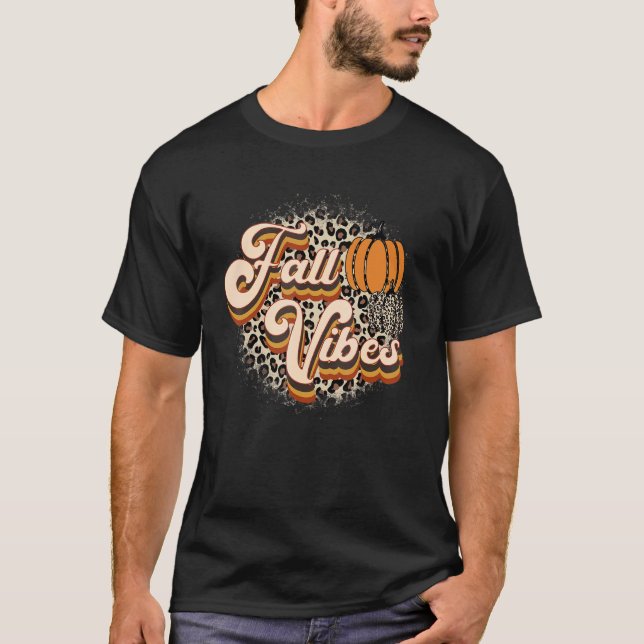 Retro Fall Vibes Leopard Pumpkin Happy Thanksgivin T Shirt (Framsida)