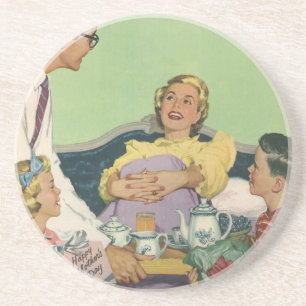 Retro familjen serverar mamma frukost i sängen underlägg sandsten