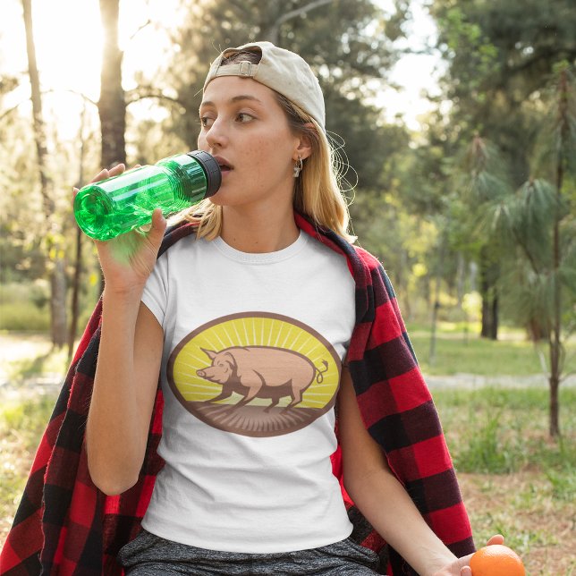 Retro Farm Gris med Sunburst T Shirt (Skapare uppladdad)