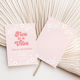 Retro Fem är en Vibe-daisy 5:e födelsedagen Inbjudningar