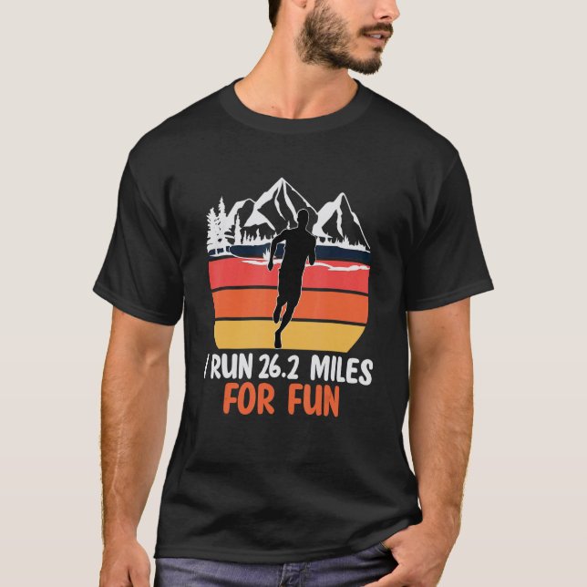 Retro First Marathoner Marathon Finisher 26 2 Runn T Shirt (Framsida)