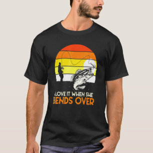 Retro Fisherman i Kärlek när hon böjer över fisk T Shirt