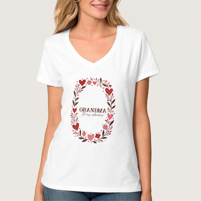 Retro Floral Heart Valentine Custom Grandma Mom T Shirt (Framsida)