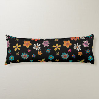 Retro Flowers Body Pillow - Black Blommigt Kroppskudde