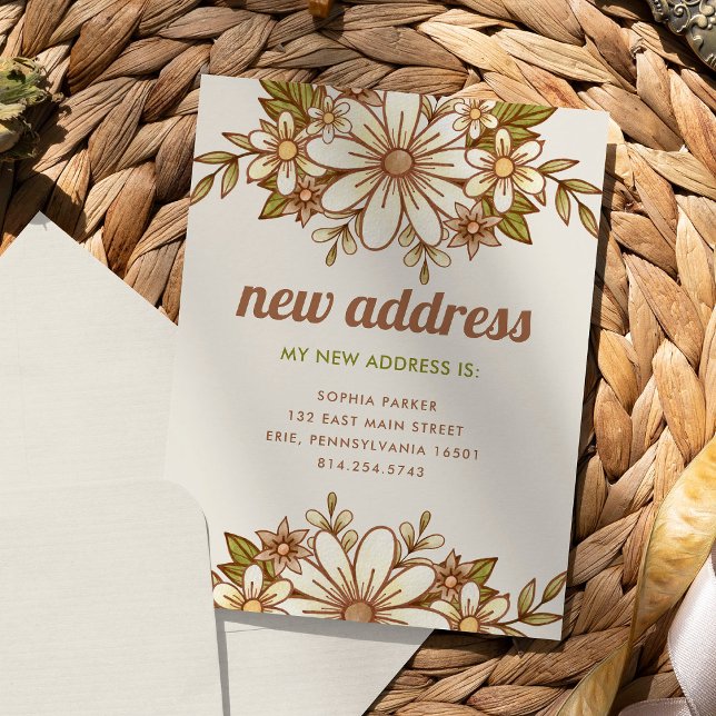 Retro Flowers | Meddelande om Ny adress Flytta Vykort (A trendy change of address card with retro flowers and typography)