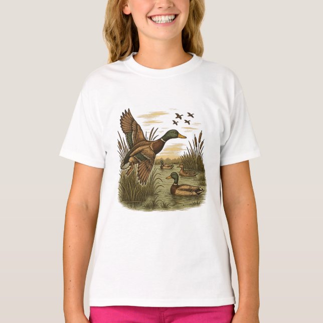 Retro-Flying-Mallard-Duck-Hunting,  T Shirt (Framsida)