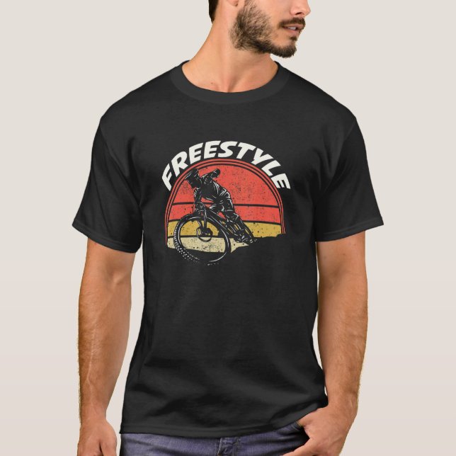 Retro Freestyle Cyclist Bmx Rider Bicycle Bmx T Shirt (Framsida)