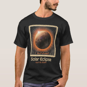 Retro Frimärke I Överlevt total solenergi 2024 T Shirt