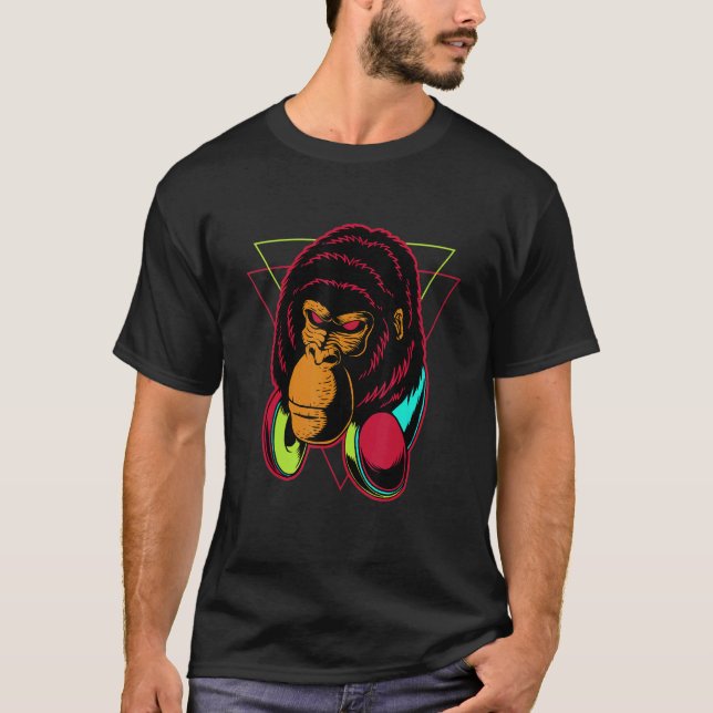 Retro Funky Rave DJ Gorilla Ape Head T Shirt (Framsida)