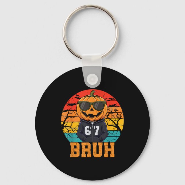 Retro Funny 67 Halloween Meme Bruh Cool Pumpkin He Nyckelring (Framsida)