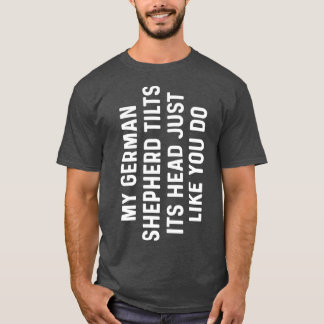 Retro Funny Min German shepard Pet lutar åt Manar T Shirt