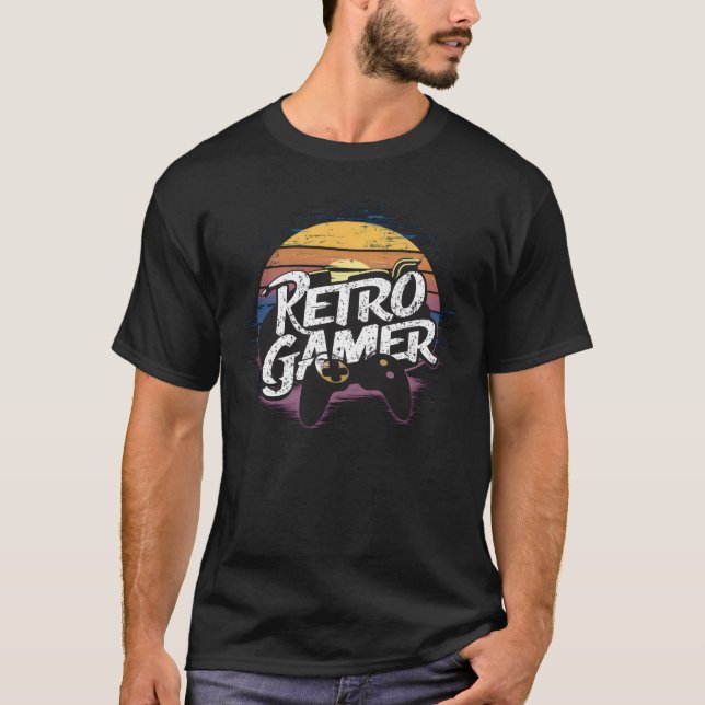 Retro Gamer Vibes T Shirt (Framsida)