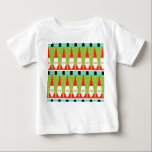 Retro Geometric Santa Baby Tutu Bodykostym Tee<br><div class="desc">Hur du än ser på det är Retro Geometric Santa Baby Tutu Bodykostym ren stollig! Det är rader av Santas. Nej, det är rader om Julgranar. Nej, det är rader av Santas formade som Julgranar och rader av fjällande grönt Julgranar med vitt polka dots. Det är kitschy. Den är färglös....</div>
