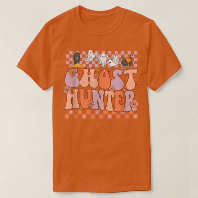 Retro Ghost Hunter Groovy Halloween Pumpkin Spooky T Shirt (Design framsida)