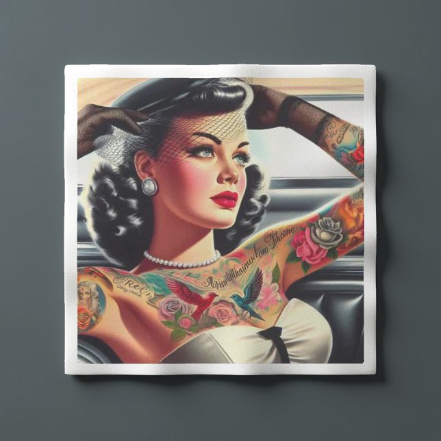 Retro Glam Tattooed Pin-up Pappersservett (Skapare uppladdad)
