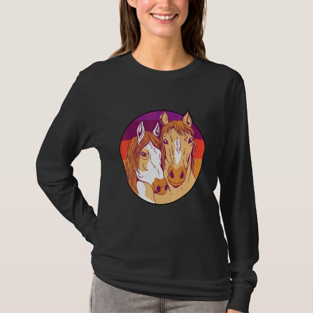 Retro Graphic Horse Lover Equestrian Rider Horses  T Shirt (Framsida)