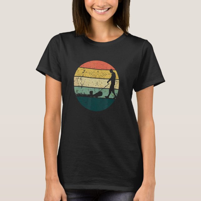 Retro gräsklippning gräsklippare trädgårdsskötsel t shirt (Framsida)