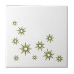 Retro Grönt Starburst Design Ceramic Tile Kakelplatta<br><div class="desc">Modern grönt som inspirerats av medelårhundradet och som har vintagens återstart i en organisk design på vit bakgrund. Enkel,  ren modern design.</div>
