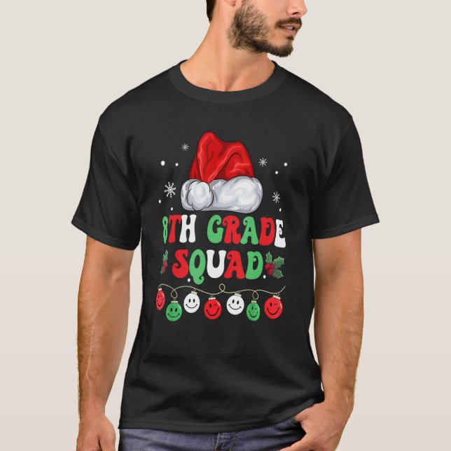 Retro Groovy 8th Grade Squad  Christmas Teacher Li T Shirt (Framsida)
