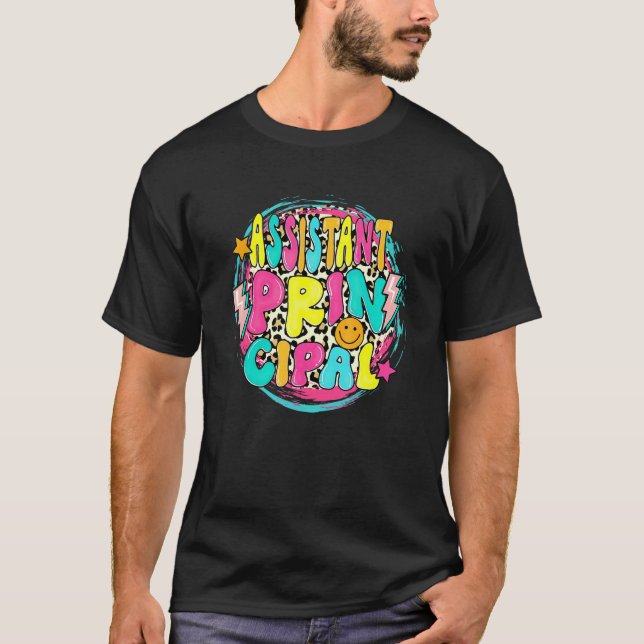 Retro Groovy Assistant Principal Leopard Back To S T Shirt (Framsida)