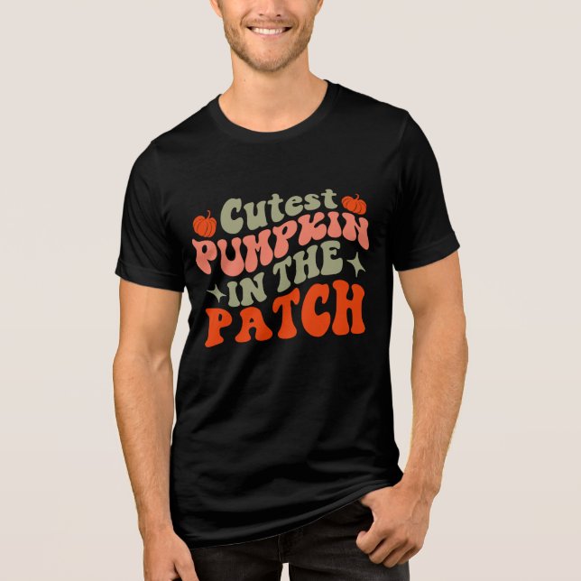 Retro Groovy Cutest Pumpkin i Patch T Shirt (Framsida)