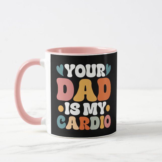 Retro Groovy Din Pappa är min Cardio Mugg (Vänster)