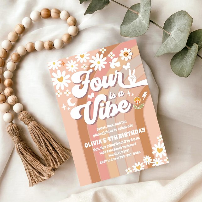 Retro Groovy Födelsedagsinbjudan med Tusenskönor Inbjudningar (Skapare uppladdad)