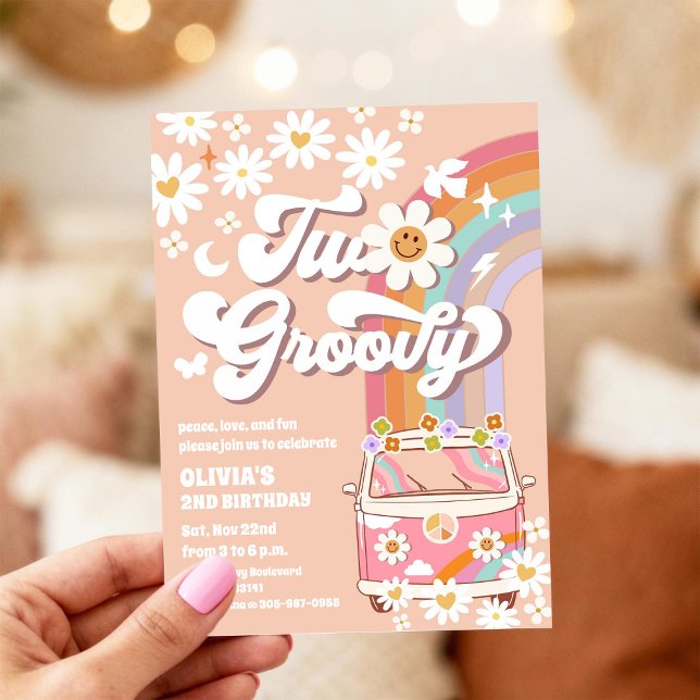 Retro Groovy Födelsedagsinbjudan med Tusenskönor Inbjudningar (Skapare uppladdad)