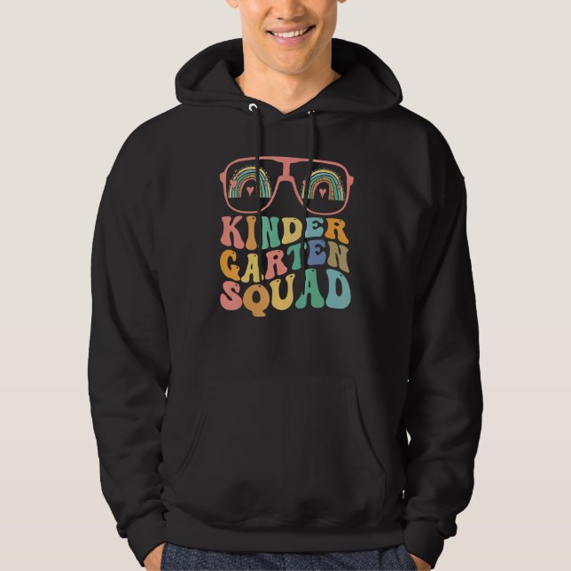 Retro Groovy Förskolegrupp Kinder Squad Lärare Hoodie (Framsida)
