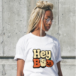 Retro Groovy Halloween Kvinnors T-Shirt “Hey Boo