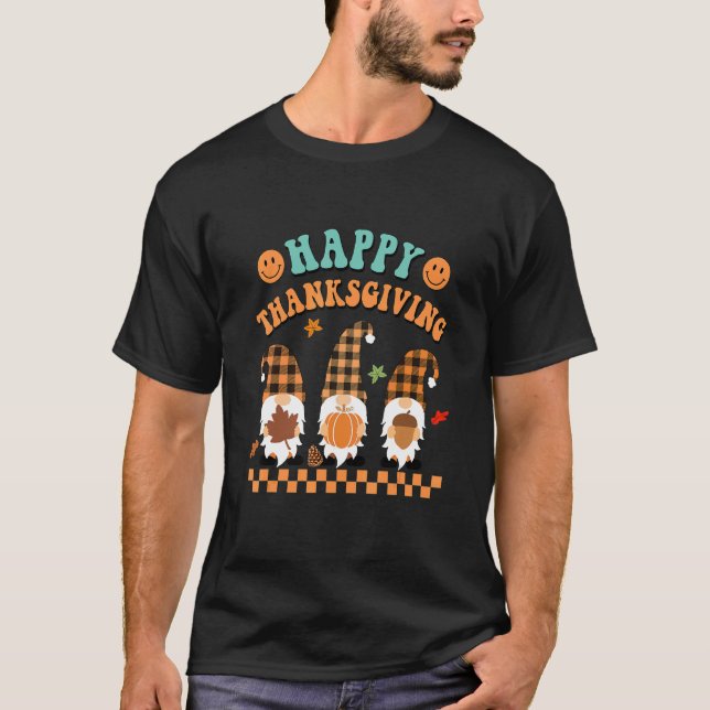 Retro Groovy Happy thanksgiving Fall Gnomes Pumpki T Shirt (Framsida)