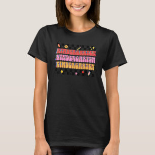 Retro Groovy Kindergarten Lacher Kinder Squad Wom T Shirt