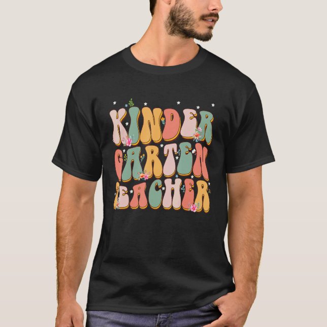Retro Groovy Kindergarten Teacher Kids  Back To Sc T Shirt (Framsida)