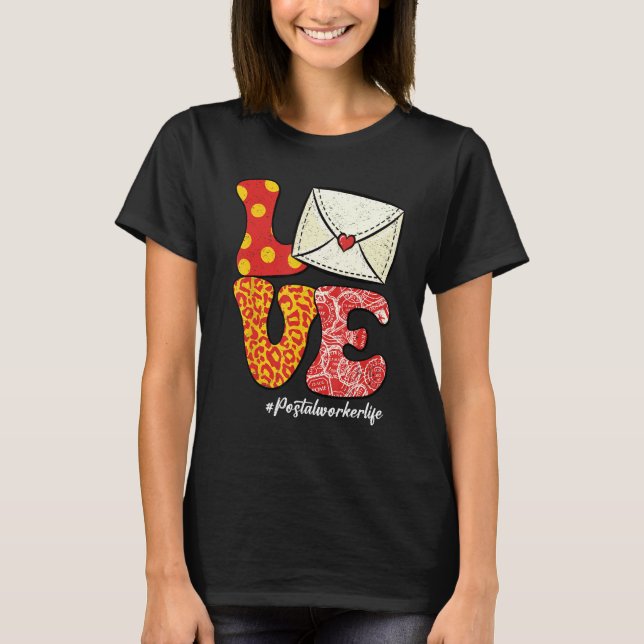 Retro Groovy LOVE Letter Envelope Leopard Postal W T Shirt (Framsida)