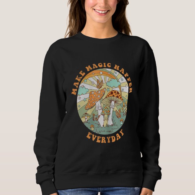 Retro Groovy Make Magic Happen Mushroom Hippie Bot T Shirt (Framsida)