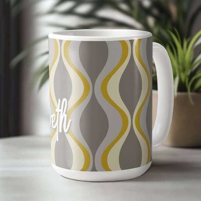 retro groovy mönster - monogram - guld taupe kaffemugg (Custom Mug)