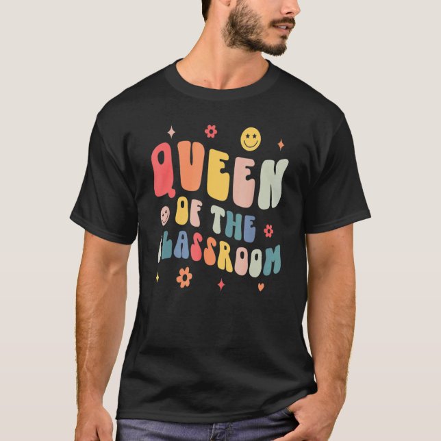 Retro Groovy Queen of the Classroom Teacher back t Shirt (Framsida)