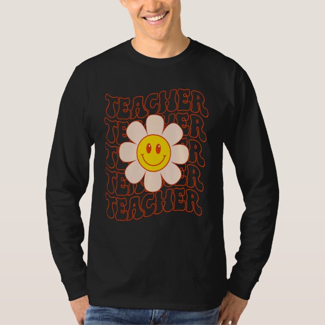 Retro Groovy Teacher Happy Face Cute Daisy Flower  T Shirt (Framsida)
