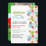 Retro Groovy Utomjordingars Kids Photo Birthday-in Inbjudningar<br><div class="desc">Designad av tjock*fa*tin. Enkel att anpassa med egen text,  bild eller bild. Kontakta tjock*fa*tin direkt om du vill ha anpassningsbar. Avgifter för anpassningsbar gäller. www.zazzle.com/fat_fa_tin www.zazzle.com/color_therapy www.zazzle.com/fatfatin_blue_knot www.zazzle.com/fatfatin_red_knot www.zazzle.com/fatfatin_mini_me www.zazzle.com/fatfatin_box www.zazzle.com/fatfatin_design www.zazzle.com/fatfatin_ink.</div>